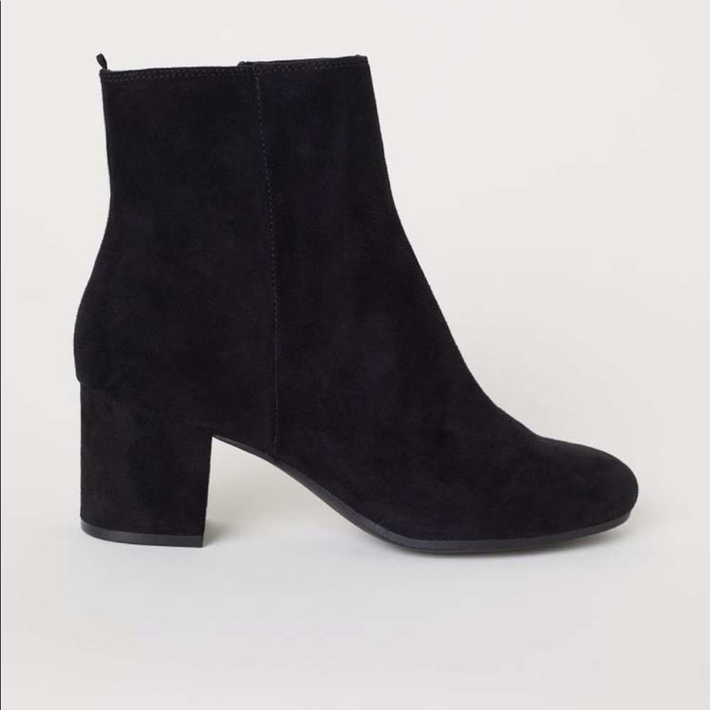 ISO black ankle booties